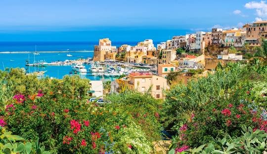 Sicily-in-Italy-Lacks-Water-Forces-Tourists-Away-Vacation-hotspot.